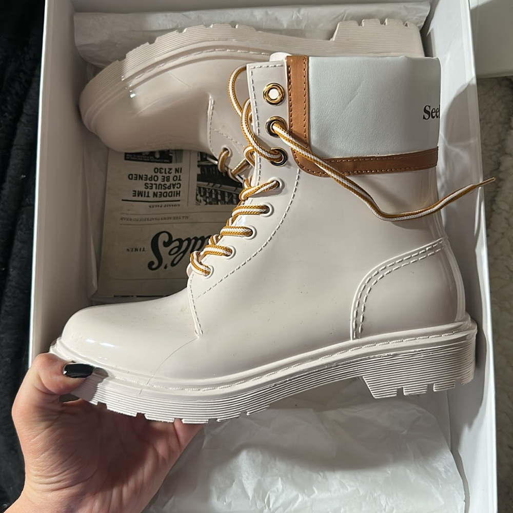 NEW SeeByChloe rain boots - Picture 4 of 9